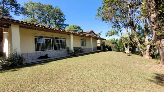 Fazenda/Sítio com 2 Quartos à venda, 152m² no Jardim Estância Brasil, Atibaia