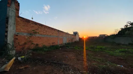 Lote/Terreno à venda, 1000m² no Parque Maria Helena, Campinas