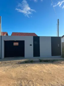 Casa com 2 Quartos para alugar, 90m² no Senador Nilo Coelho, Arapiraca