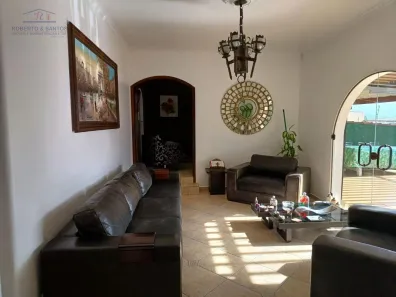 Casa com 3 Quartos à venda, 450m² no Jardim Líbano, São Paulo