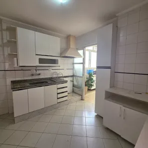 Apartamento com 3 Quartos para alugar, 140m² no Cerqueira César, São Paulo