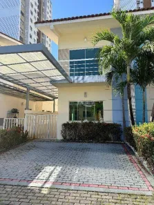 Casa de Condomínio com 3 Quartos à venda, 135m² no Aleixo, Manaus