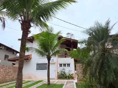 Sobrado com 4 Quartos à venda, 300m² no Baleia, São Sebastião
