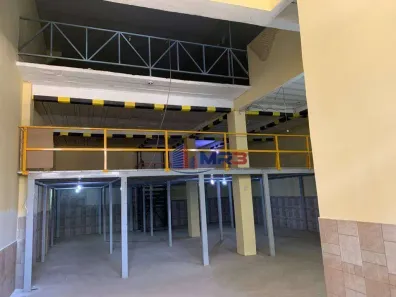 Galpão/Depósito/Armazém à venda, 490m² no Pechincha, Rio de Janeiro