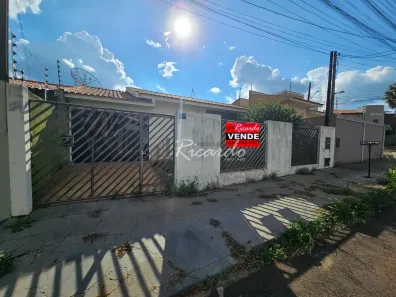 Casa com 2 Quartos à venda, 100m² no Conjunto Novo Centauro, Arapongas