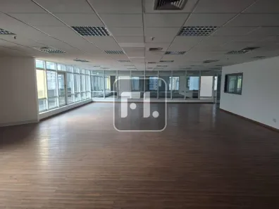 Sala Comercial à venda, 210m² no Vila Olímpia, São Paulo