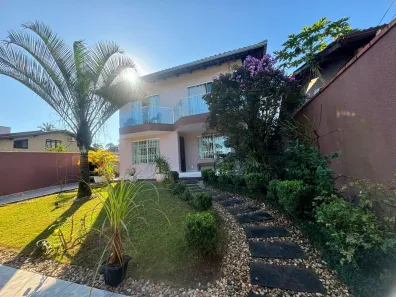 Casa com 4 Quartos à venda, 293m² no Floresta, Joinville