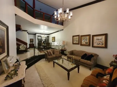Casa com 4 Quartos à venda, 380m² no Canto, Florianópolis