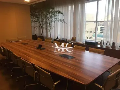 Sala Comercial para alugar, 900m² no Vila Olímpia, São Paulo