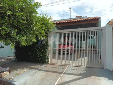 Casa com 3 Quartos à venda, 234m² no Jardim Residencial Água Branca, Araraquara