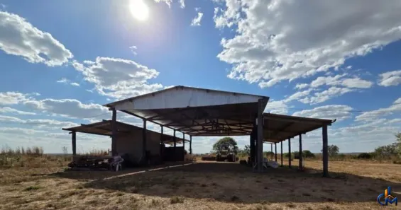 Fazenda/Sítio com 1 Quarto à venda, 41520000m² no Centro, Paranatinga