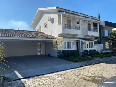 Sobrado com 4 Quartos à venda, 250m² no Jardim Santa Maria, Jacareí