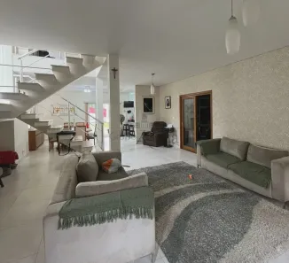 Casa de Condomínio com 3 Quartos à venda, 240m² no Loteamento Villa Branca, Jacareí