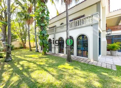 Casa com 5 Quartos para alugar, 650m² no Jardim América, São Paulo