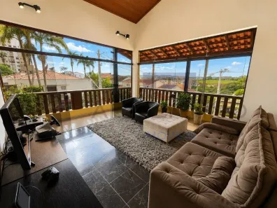 Sobrado com 6 Quartos à venda, 550m² no Vila Oliveira, Mogi das Cruzes