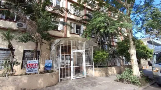 Apartamento com 2 Quartos para alugar, 55m² no Navegantes, Porto Alegre