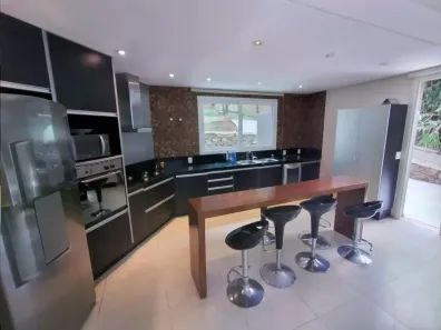 Casa de Condomínio com 4 Quartos para alugar, 500m² no Retiro Do Chale, Brumadinho