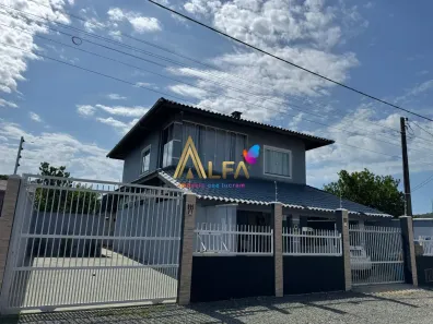 Sobrado com 4 Quartos à venda, 180m² no Centro, Penha