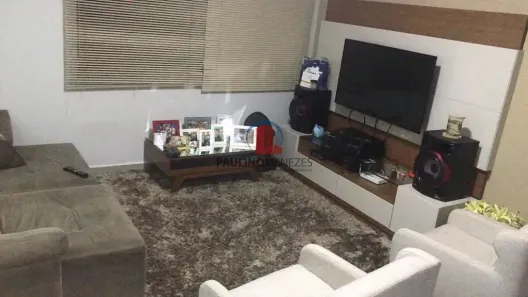 Sobrado com 3 Quartos à venda, 184m² no Parque Nova Carioba, Americana