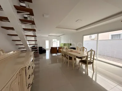 Casa com 3 Quartos à venda, 203m² no Campeche, Florianópolis