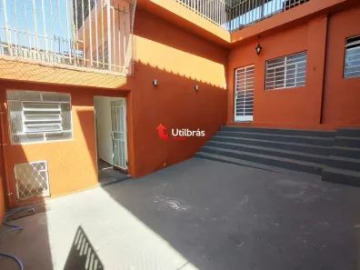 Casa com 2 Quartos para alugar, 70m² no Sagrada Família, Belo Horizonte