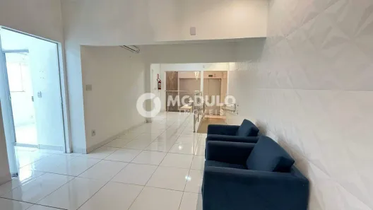 Ponto Comercial para alugar, 200m² no Centro, Uberlândia