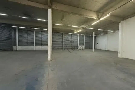Ponto Comercial para alugar, 1400m² no Lapa, São Paulo