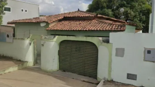 Casa com 2 Quartos à venda, 600m² no Vapabuçu, Sete Lagoas