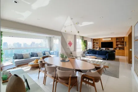 Apartamento com 3 Quartos à venda, 210m² no Vila Olímpia, São Paulo