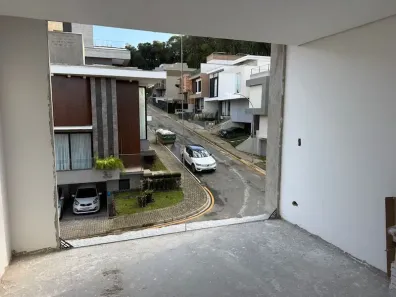 Casa de Condomínio com 4 Quartos à venda, 218m² no Campo Comprido, Curitiba