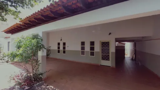 Casa com 3 Quartos à venda, 228m² no Santa Marta, Uberaba