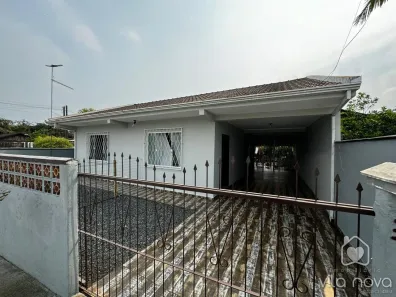 Casa com 3 Quartos à venda, 160m² no Morro do Meio, Joinville