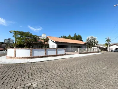 com 3 Quartos à venda, 611m² no Imigrantes, Timbó
