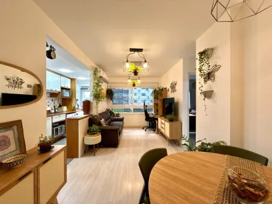 Apartamento com 2 Quartos à venda, 61m² no São Sebastião, Porto Alegre