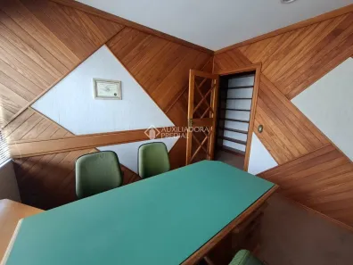 Sala Comercial à venda, 81m² no Boa Vista, Porto Alegre