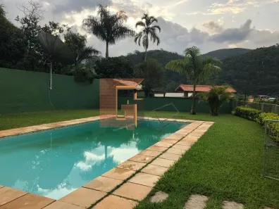 Casa de Condomínio com 4 Quartos à venda, 170m² no Roseiral, Petrópolis