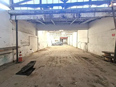 Galpão/Depósito/Armazém com 3 Quartos para alugar, 400m² no Água Branca, São Paulo