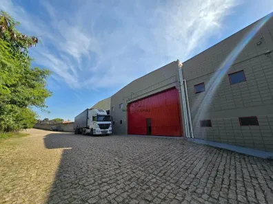 Galpão/Depósito/Armazém com 4 Quartos para alugar, 2000m² no Iporanga, Sorocaba