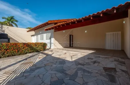 Casa com 4 Quartos para alugar, 330m² no Jardim Aclimação, São José do Rio Preto