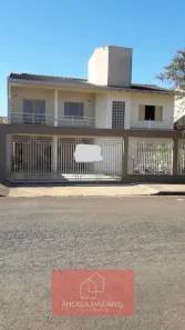Casa com 3 Quartos à venda, 253m² no Messiânico, Londrina