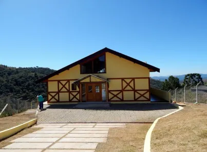 Casa com 3 Quartos à venda, 325m² no Jd do Pai, Campos do Jordão