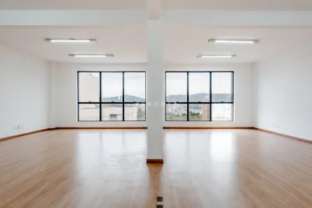 Sala Comercial para alugar, 100m² no Petrópolis, Porto Alegre