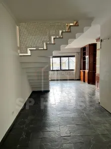 Casa com 3 Quartos para alugar, 137m² no Vila Clementino, São Paulo