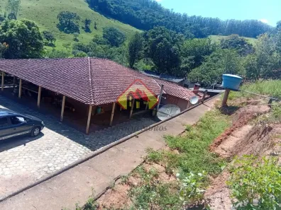 Fazenda/Sítio com 2 Quartos à venda, 180m² no Registro, Taubaté