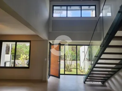 Casa com 7 Quartos à venda, 395m² no Camboinhas, Niterói