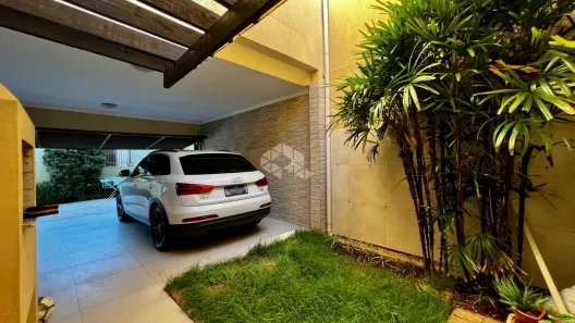 Casa de Condomínio com 3 Quartos à venda, 221m² no Vila Jardim, Porto Alegre