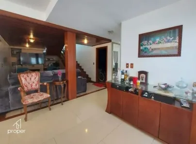 Sobrado com 4 Quartos à venda, 360m² no Centro, Pelotas