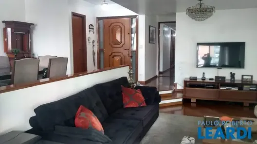 Apartamento com 3 Quartos à venda, 190m² no Aclimação, São Paulo