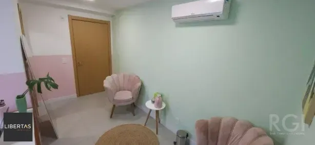 Sala Comercial à venda, 31m² no Santana, Porto Alegre