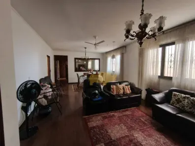 Casa com 4 Quartos à venda, 240m² no Zona Central, Rio Claro